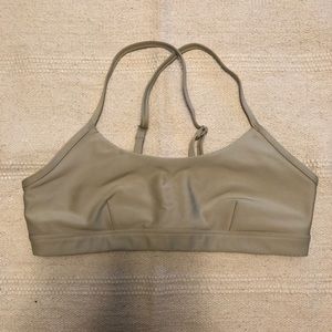 Alo yoga top California sand size small